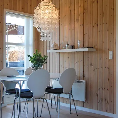 2 Bedroom Stunning In Roslev
