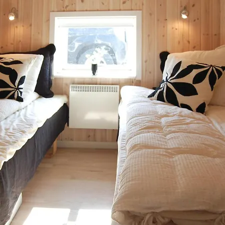 2 Bedroom Stunning In Roslev
