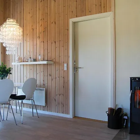 Nyaraló 2 Bedroom Stunning In Roslev