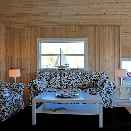 2 Bedroom Stunning In Roslev * Flovtrup
