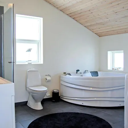 2 Bedroom Stunning In Roslev Nyaraló Flovtrup